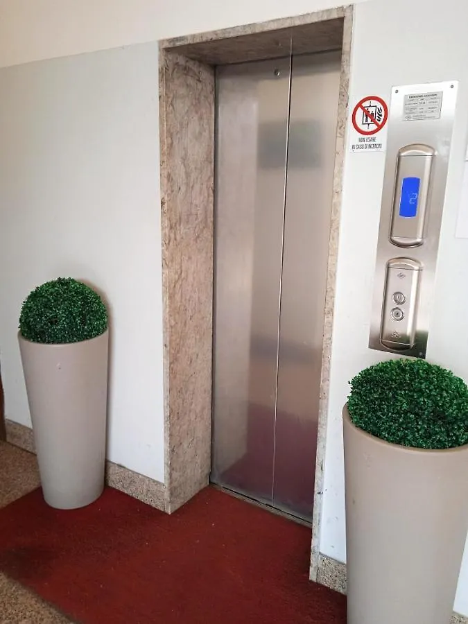 New Apartament Stazione Centrale Milan 0*,  Italy