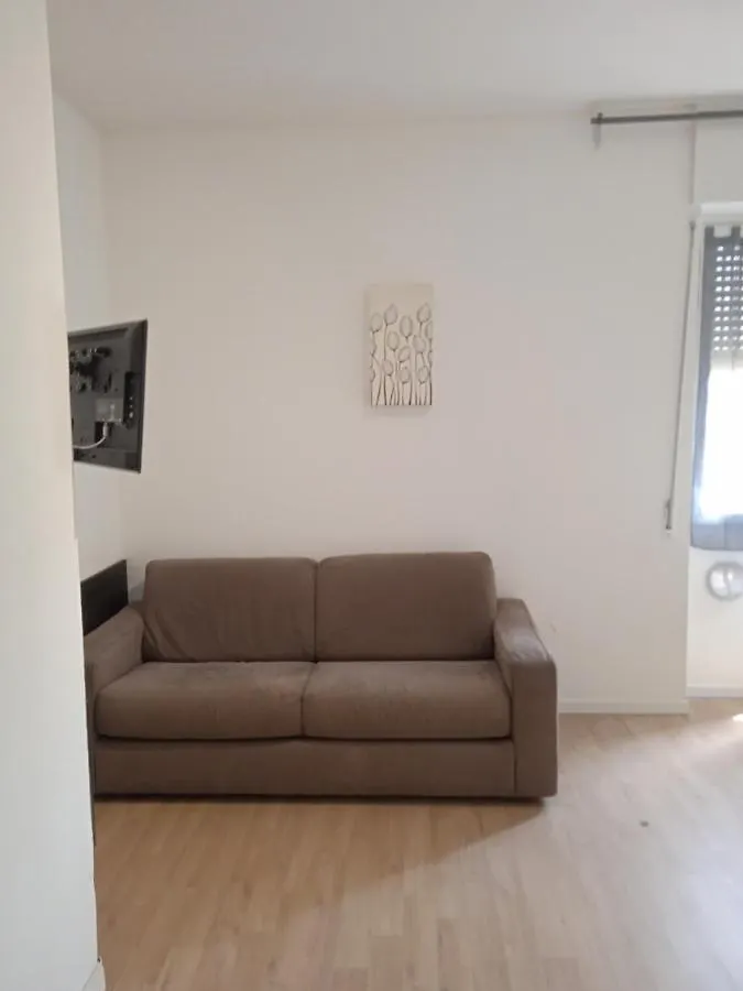 New Apartament Stazione Centrale Milan Italy